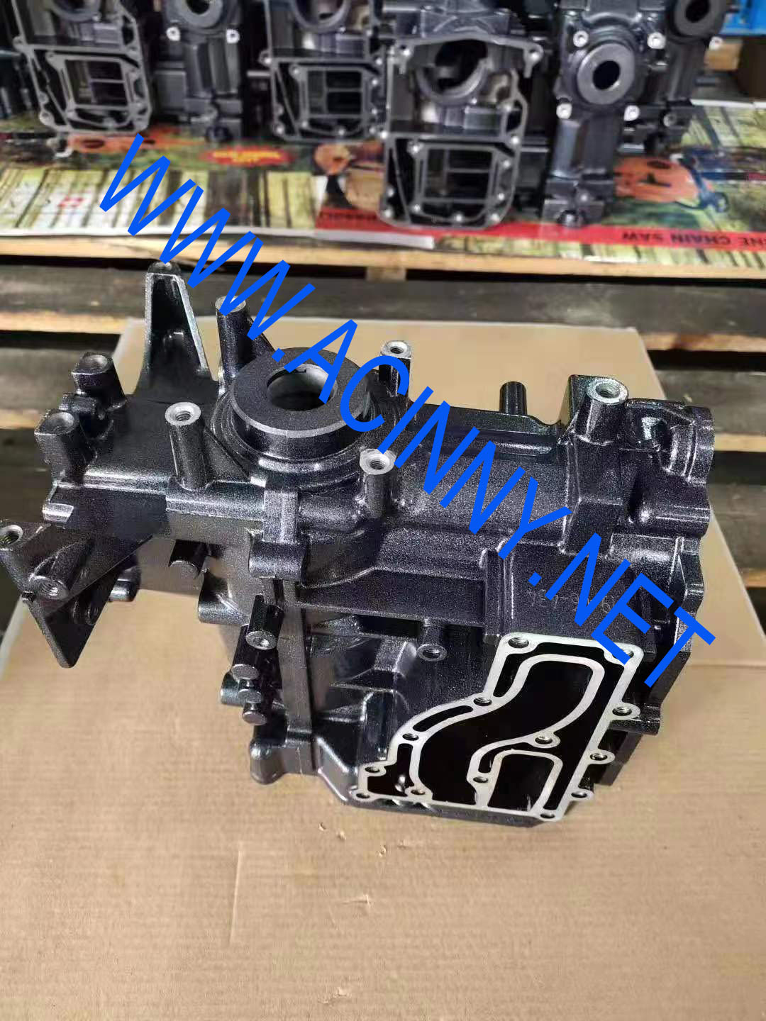 6b4-15100-00  Yamaha crankcase  assy